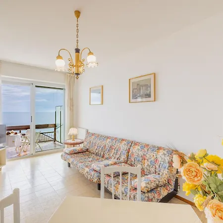 Mina House - Fronte Mare Con Ampia Terrazza E Garage Apartamento *