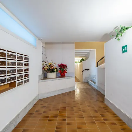Mina House - Fronte Mare Con Ampia Terrazza E Garage Apartamento *