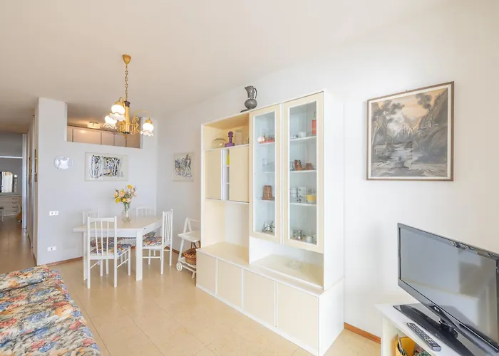 Mina House - Fronte Mare Con Ampia Terrazza E Garage * Σαν Ρέμο