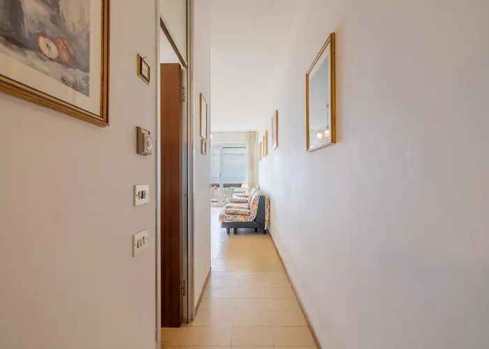 Mina House - Fronte Mare Con Ampia Terrazza E Garage * Σαν Ρέμο