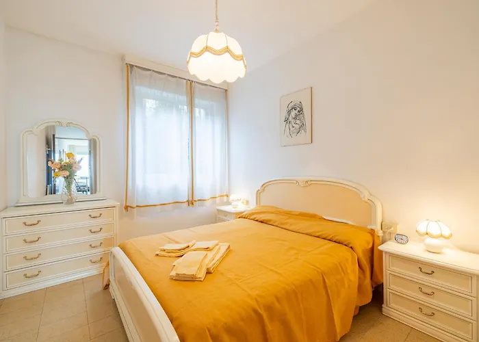 Mina House - Fronte Mare Con Ampia Terrazza E Garage * Σαν Ρέμο