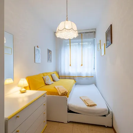 Mina House - Fronte Mare Con Ampia Terrazza E Garage Apartament